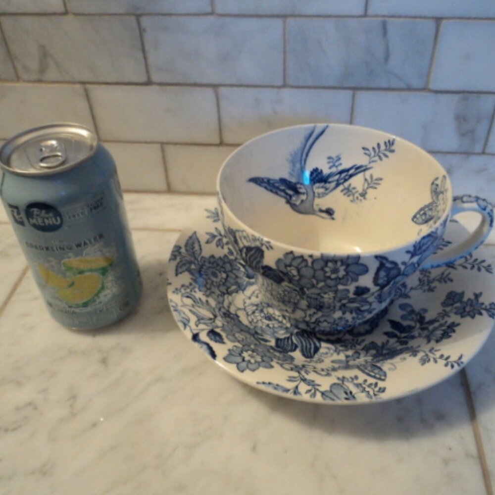 vintage  blue & white tea cup ~ ex large size - Picture 8 of 8